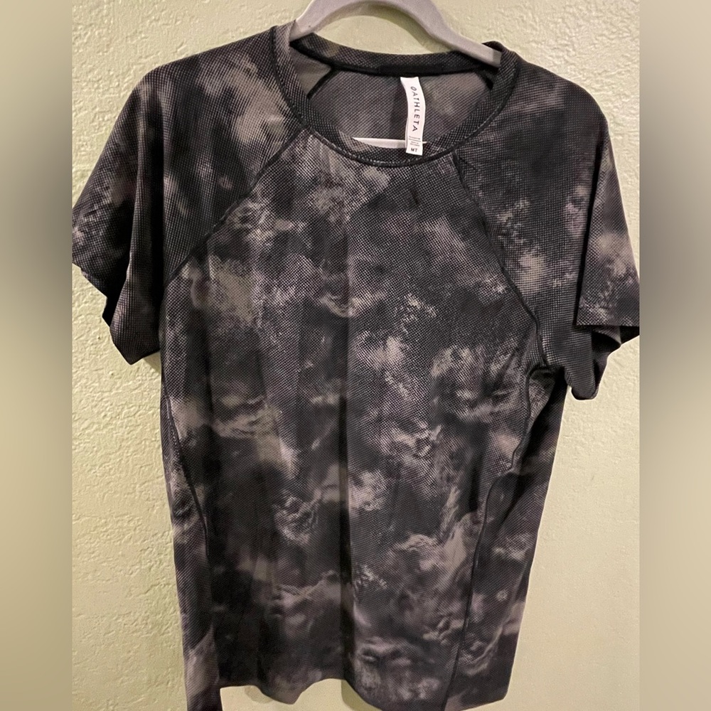 Athleta Ultimate Train Printed Tee